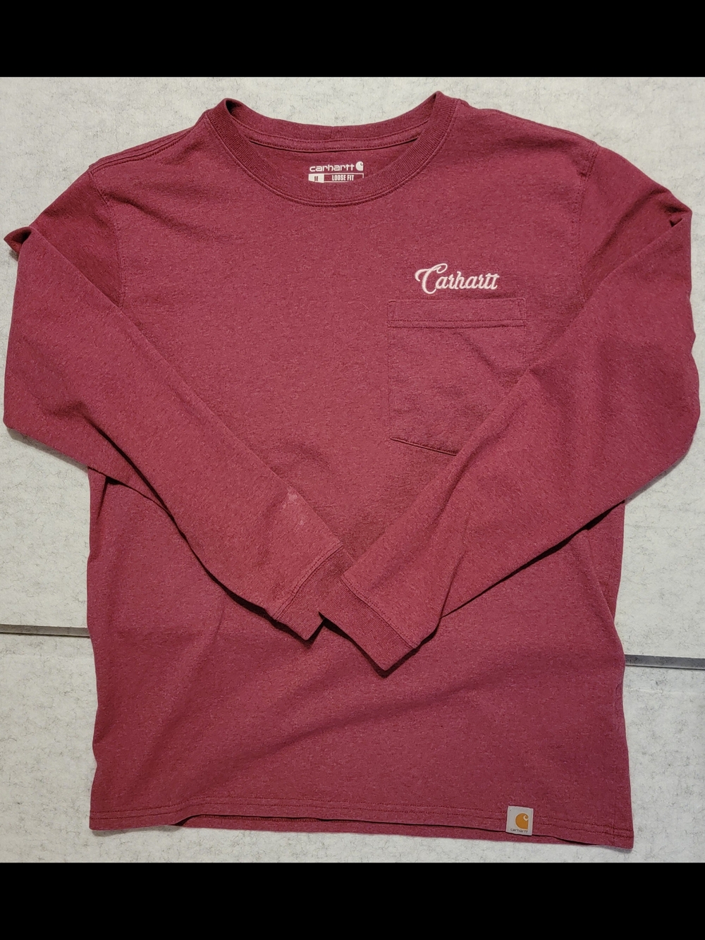 Carhartt Womens Medium Loose Fit Heavyweight Long Sleeve Pocket T-Shirt Burgundy